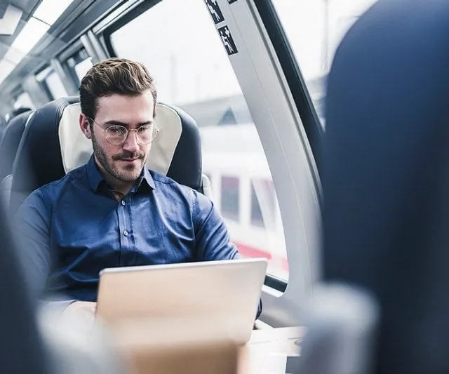 seguro viaje empleados allianz d